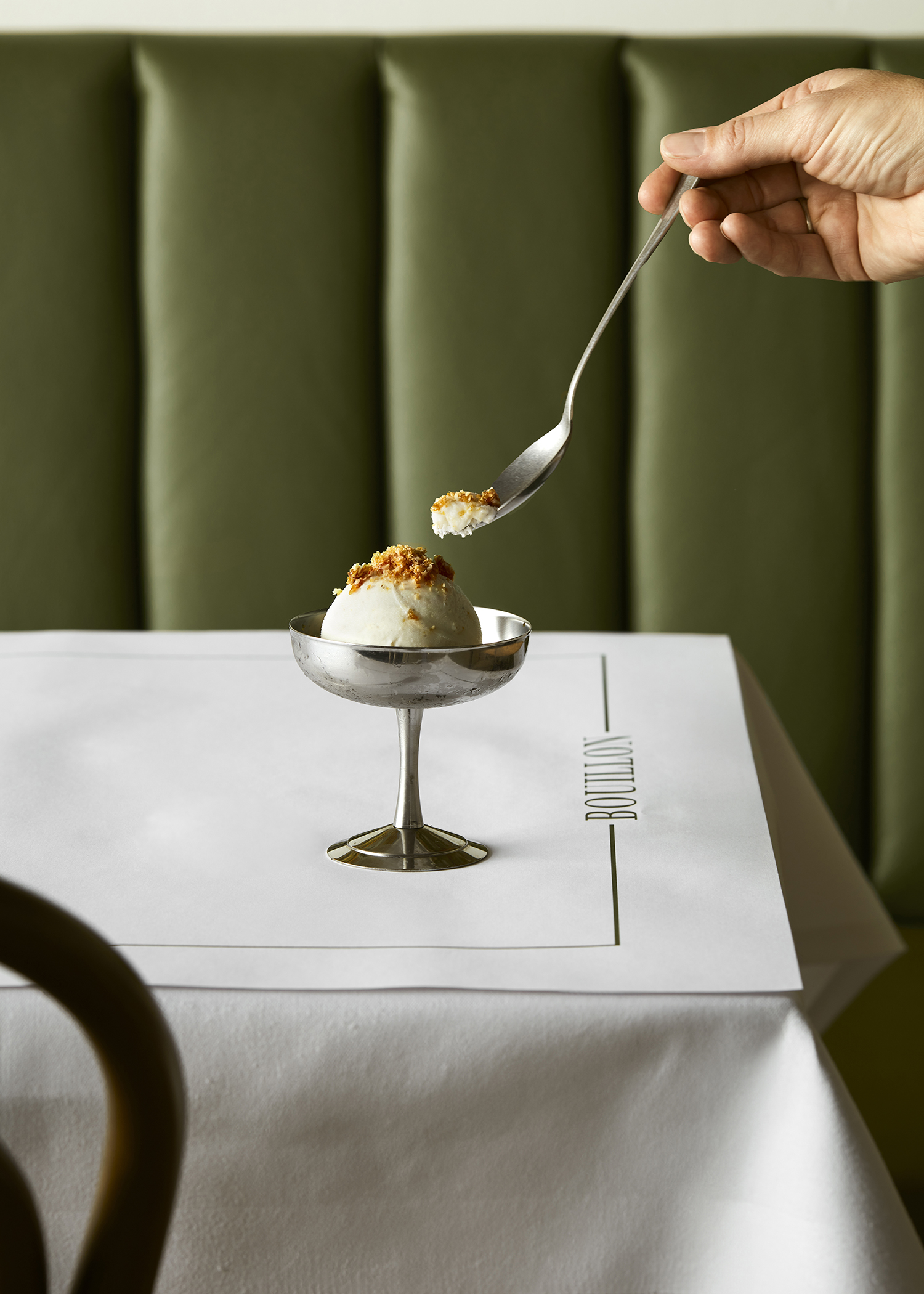 CLIENT — RESTAURANT BOUILLON <br>
ART DIRECTOR — FIE FRAENKEL