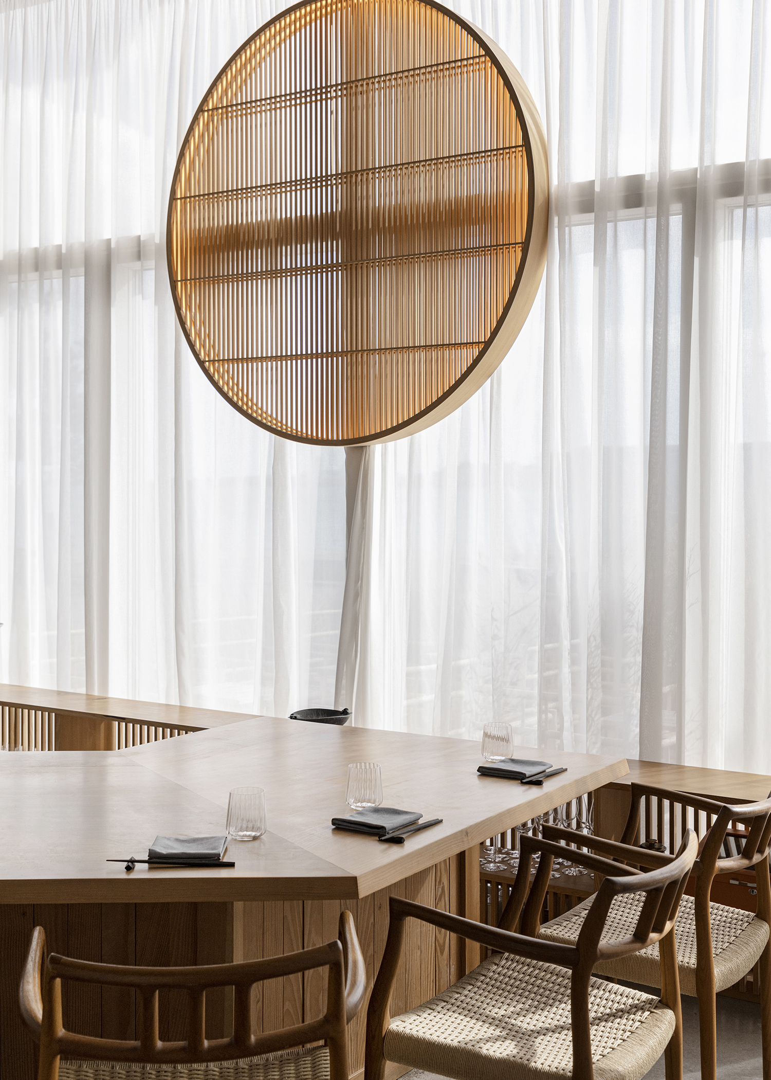 CLIENT — FINANCIAL TIMES<br>
RESTAURANT — SUSHI ANABA
